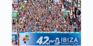 Lee más sobre el artículo El Santa Eulària Ibiza Marathon supera los 5.000 inscritos en su octava edición y apunta a un nuevo récord de participación.