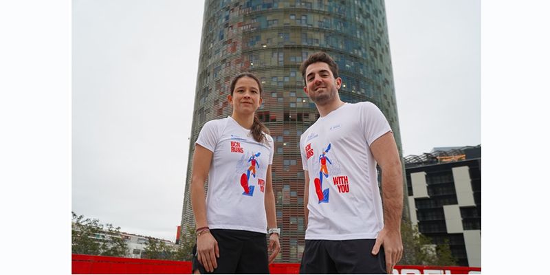En este momento estás viendo La camiseta de la Zurich Marató Barcelona 2025 reivindica el ambiente y animación de la ciudad durante su recorrido.