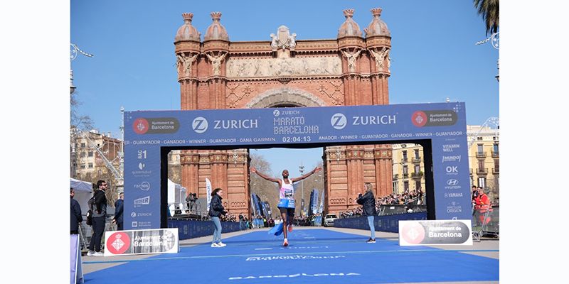 Lee más sobre el artículo Tesfaye Deriba y Sharon Chelimo establecen nuevos récords en la Zurich Marató Barcelona 2025.