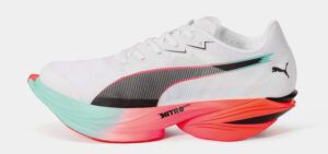 Lee más sobre el artículo PUMA REVELA FAST-R NITRO ™ ELITE 3: LAS SUPER ZAPATILLAS QUE UTILIZAN LA CIENCIA PARA REVOLUCIONAR TU DÍA DE CARRERA
