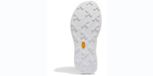 Lee más sobre el artículo Probamos la suela Vibram megagrip élite sobre las Norda Neve 05