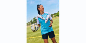 Lee más sobre el artículo La futbolista Leila Ouahabi ficha por Skechers