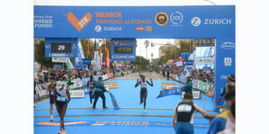 Lee más sobre el artículo Agnes Ngetich logra la mejor marcadel año (1:03:08) en el Medio Maratón Valencia