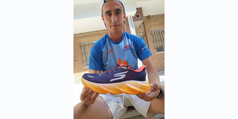 En este momento estás viendo SKECHERS AERO BURST