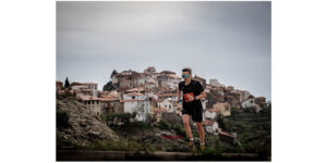 Lee más sobre el artículo Joma se adentra en los grandes escenarios del trail running en 2026