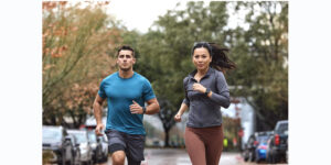 Lee más sobre el artículo Amazfit revela que solo el 37 % de los corredores en España incorpora entrenamiento de fuerza y funcional.