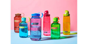 Lee más sobre el artículo Nalgene: la botella reutilizable que marca el estándar de la hidratación sostenible