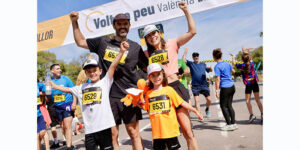Lee más sobre el artículo La Volta a Peu València hace disfrutar a cerca de 10.000 personas de todas las edades.