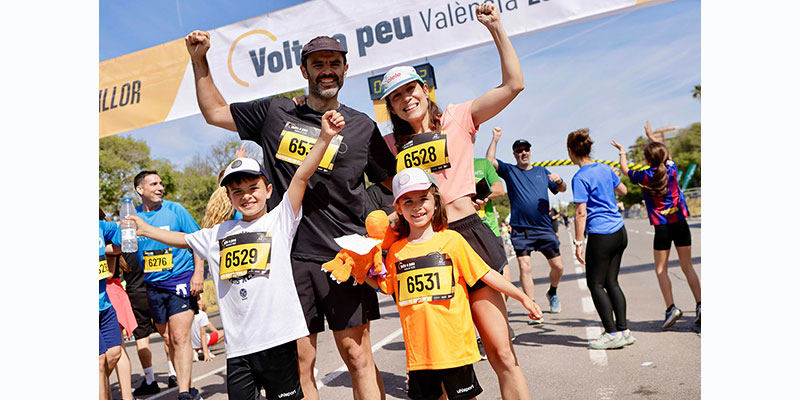 Lee más sobre el artículo La Volta a Peu València hace disfrutar a cerca de 10.000 personas de todas las edades.