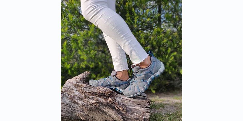 Lee más sobre el artículo Dentro y fuera del agua: Merrell presenta su colección anfibia más versátil para el verano.