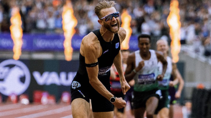 Lee más sobre el artículo Josh Kerr bate el récord mundial de la milla con Amazfit