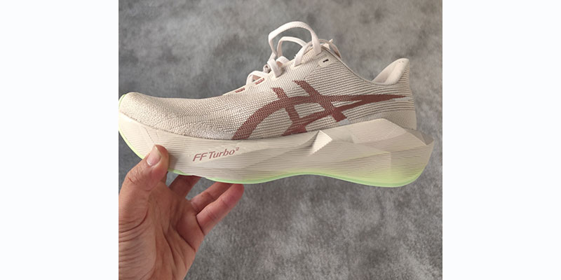 A Prueba Asics Novablast 6