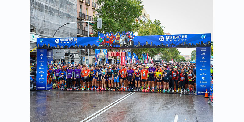MÁS DE 9.000 SUPERHÉROES TOMAN LAS CALLES DE MADRID EN LA DC SUPER HEROES RUN.